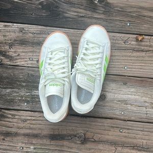 Grand Court Alpha Sneaker